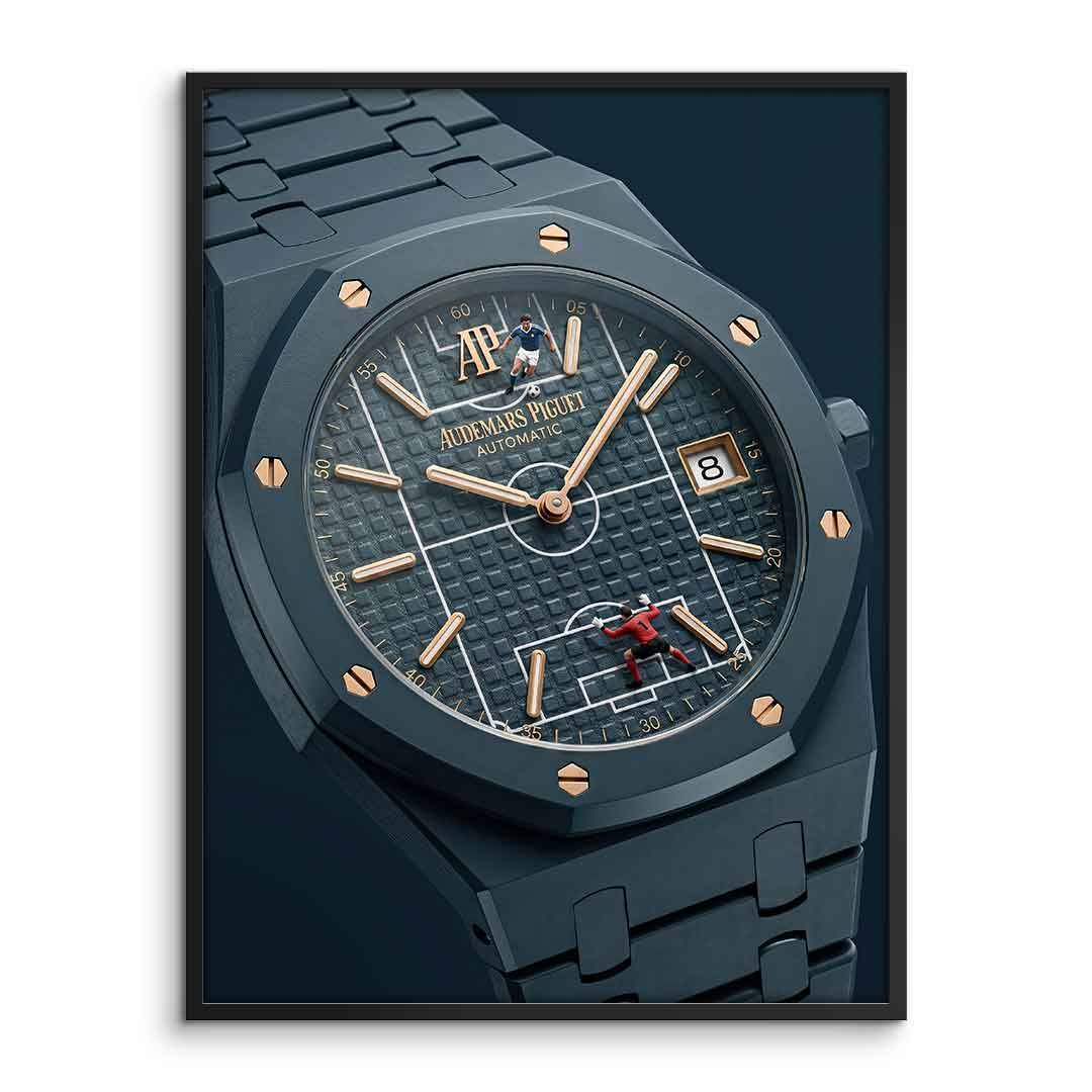 Luxury Timepiece – Football Poster im Rahmen