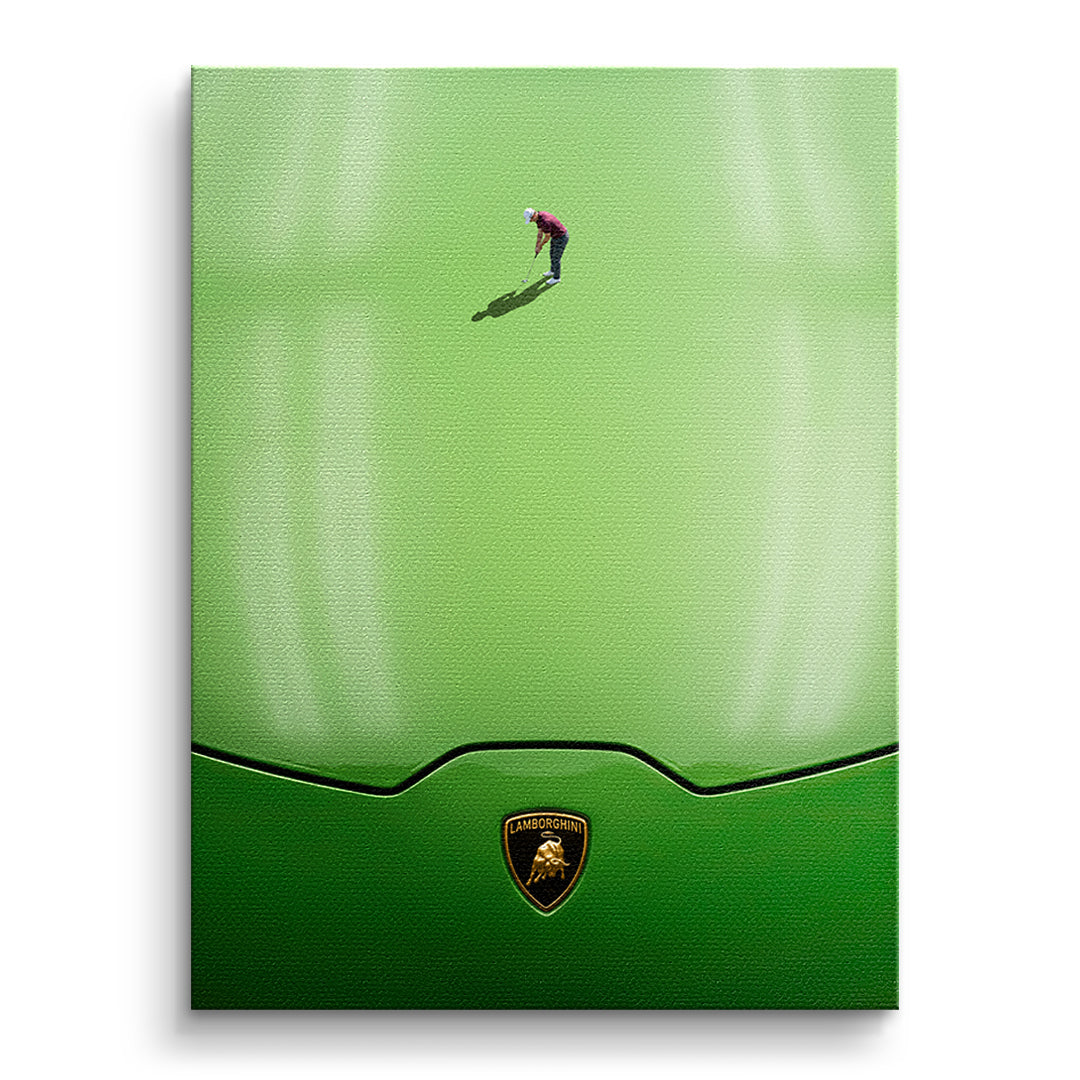 Golf on the Hood – DOTCOMCANVAS® Premium Leinwandbild ohne Rahmen, Hochformat