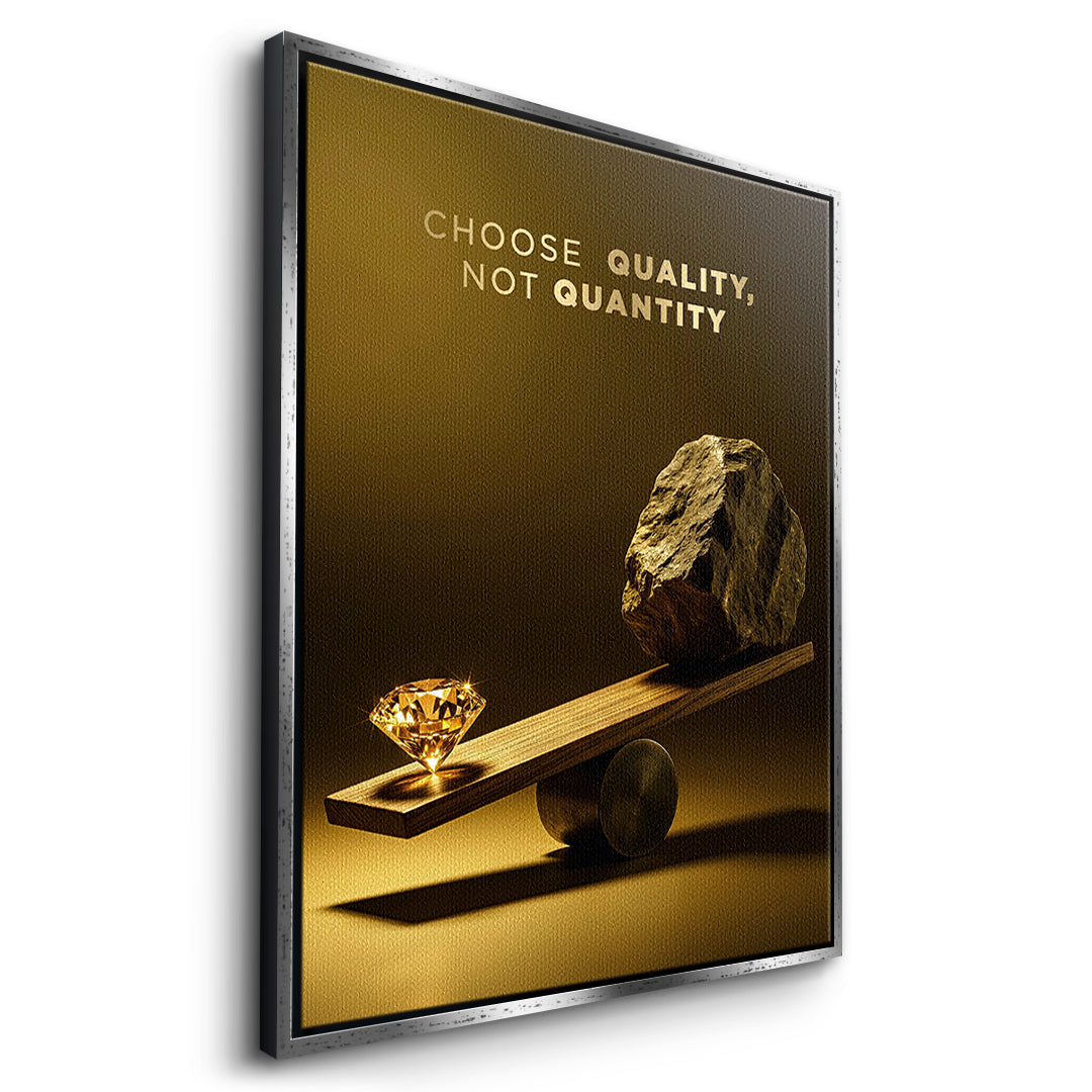 Seitenansicht des Leinwandbilds Choose Quality Gold Edition im silbernen Rahmen