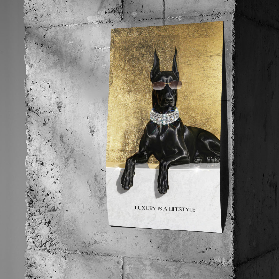 Poster Luxury Is A Lifestyle an einer Betonwand