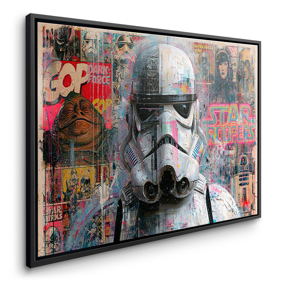 Seitenansicht des Leinwandbilds Neon Trooper im schwarzen Rahmen