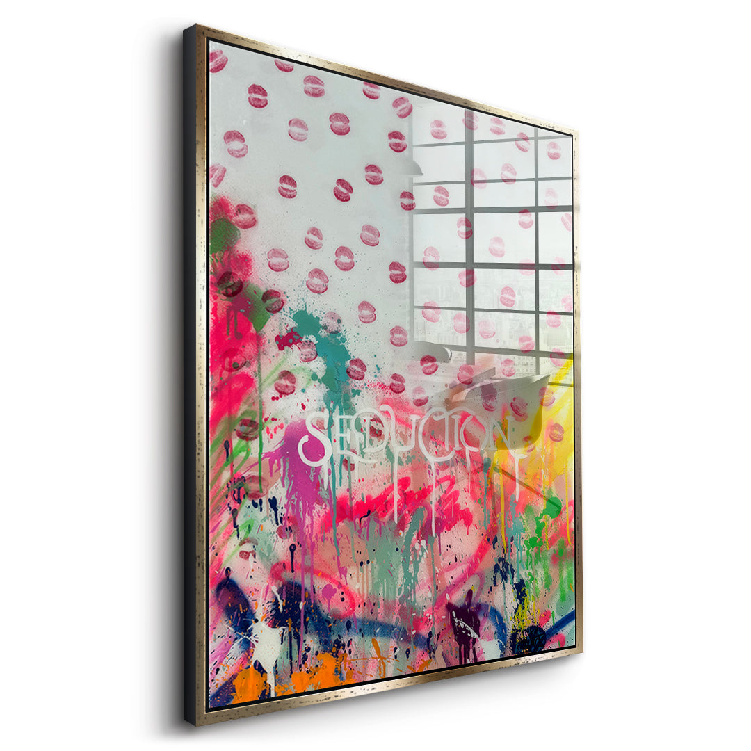 Seitenansicht des Acrylglasbilds Seduction Kisses im goldenen Rahmen