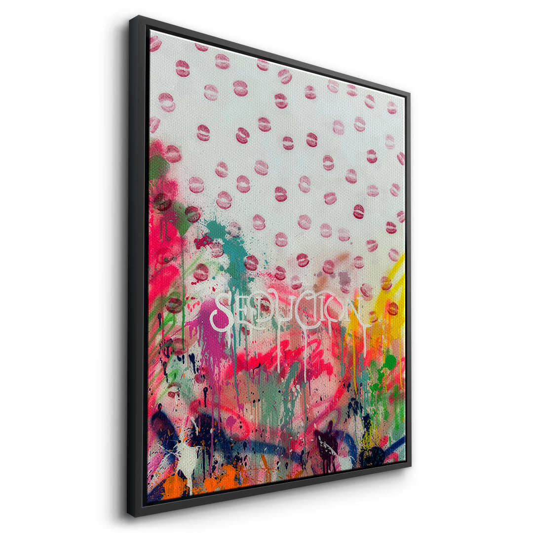 Seitenansicht des Leinwandbilds Seduction Kisses im schwarzen Rahmen