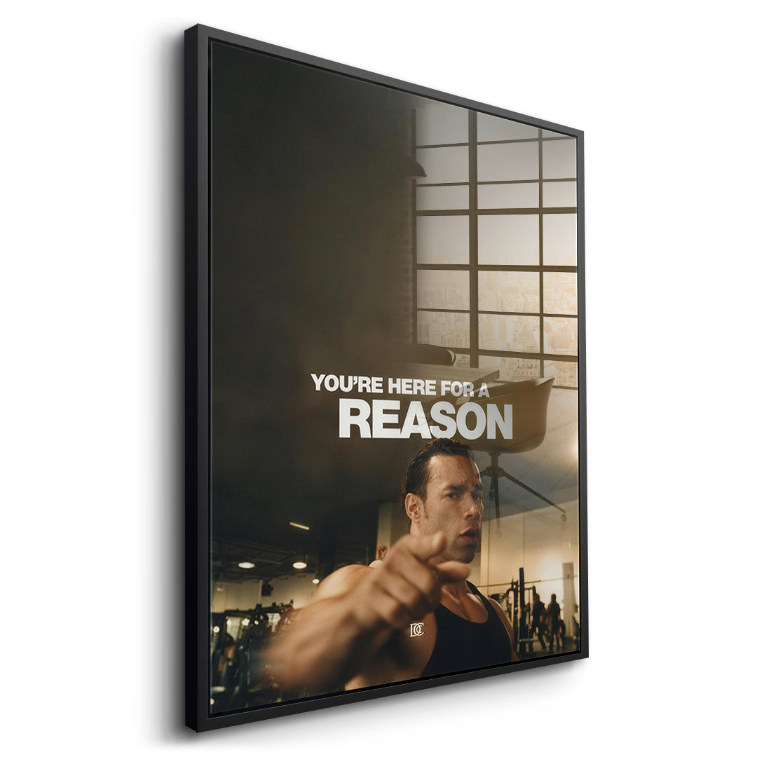 Seitenansicht des Acrylglasbilds You're Here For A Reason im schwarzen Rahmen