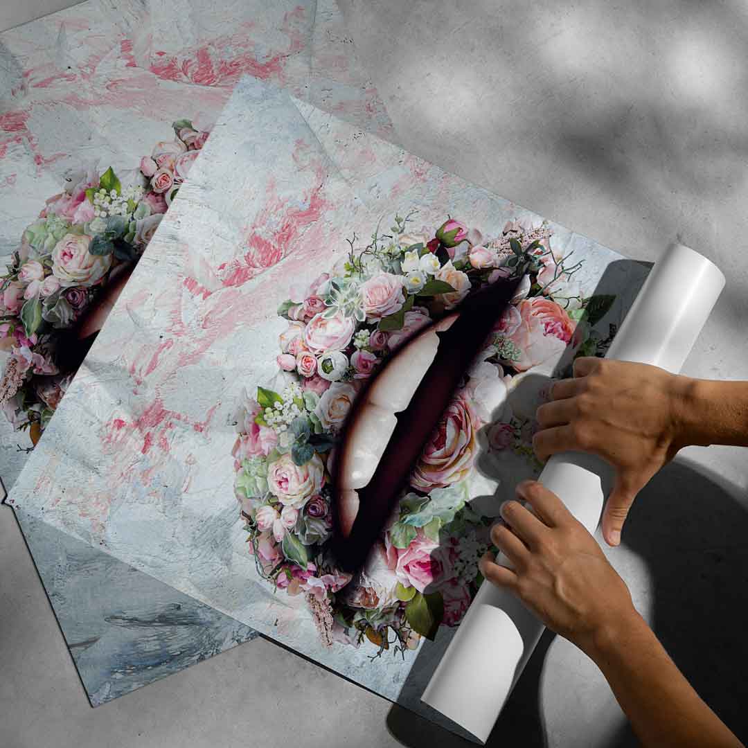 Lips &amp; Flowers - Poster
